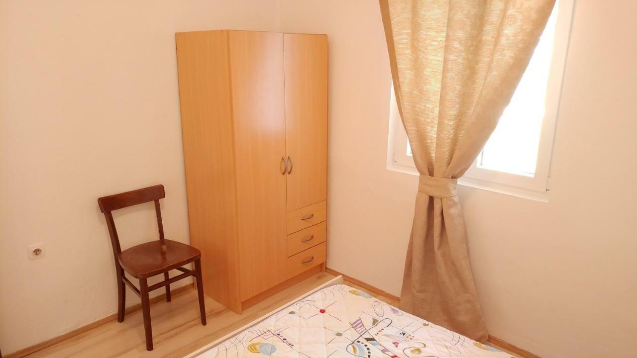 Apartmani Kastelan Barbat na Rabu エクステリア 写真