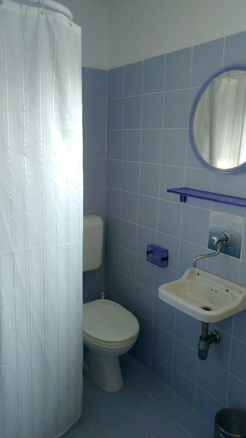 Apartmani Kastelan Barbat na Rabu エクステリア 写真